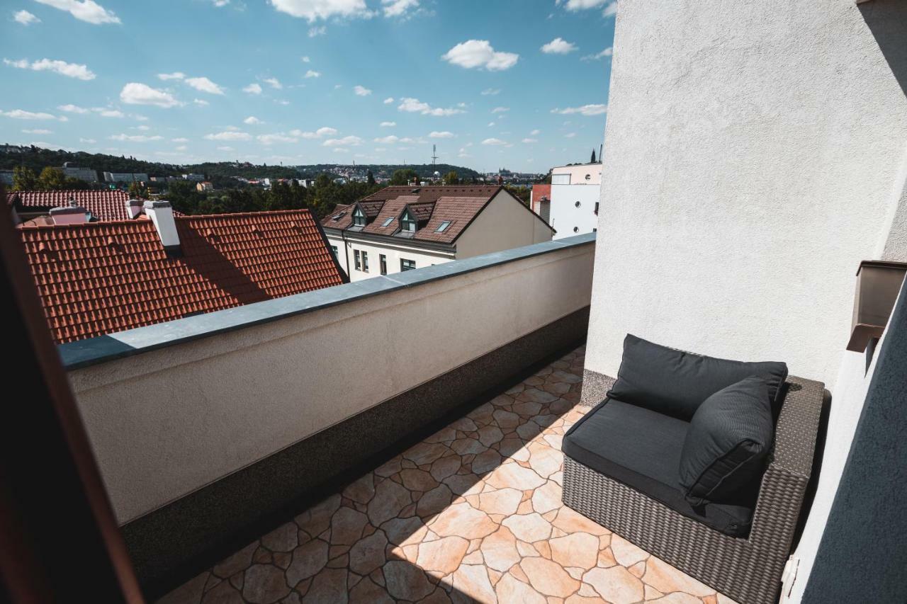 Апартаменты Point Flat, Beautiful View From Terrace To Prague Castle Экстерьер фото